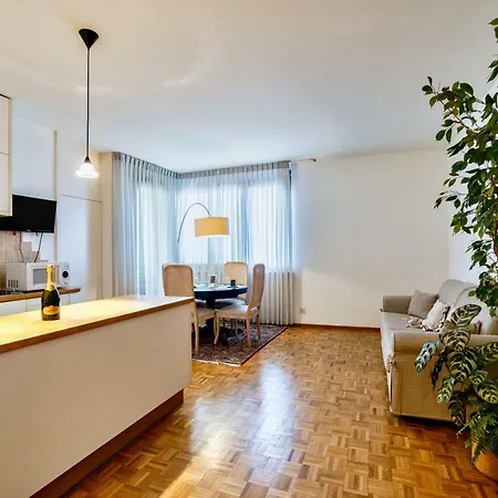 Victoria Vista Lago Apartment